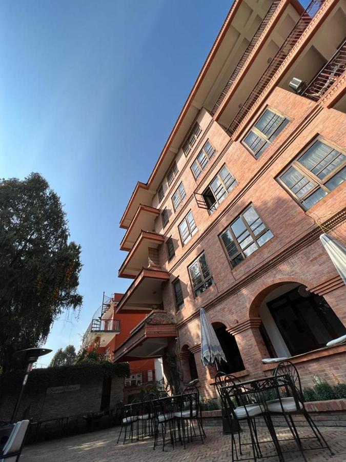 Summit Hotel Lalitpur Экстерьер фото