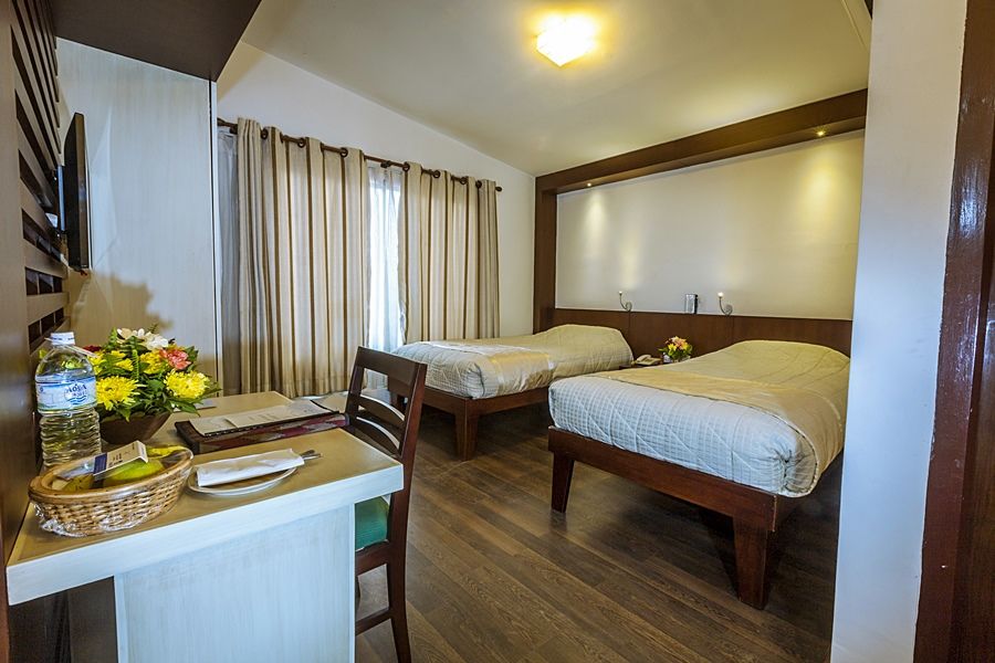 Summit Hotel Lalitpur Экстерьер фото