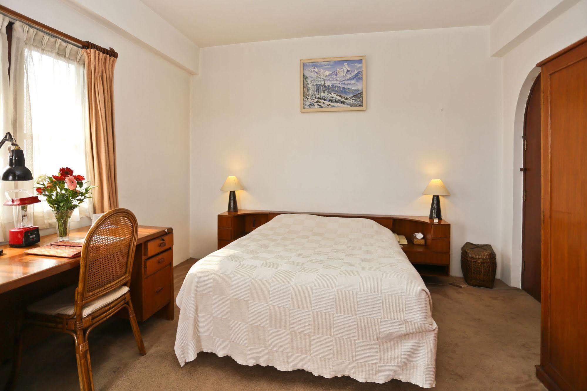 Summit Hotel Lalitpur Экстерьер фото